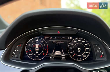 Внедорожник / Кроссовер Audi Q7 2017 в 