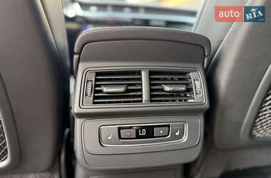 Внедорожник / Кроссовер Audi Q7 2017 в 