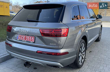 Внедорожник / Кроссовер Audi Q7 2016 в 