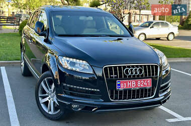 Внедорожник / Кроссовер Audi Q7 2015 в 