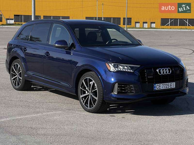 Позашляховик / Кросовер Audi Q7 2020 в Чернівцях