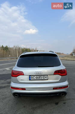Внедорожник / Кроссовер Audi Q7 2012 в 