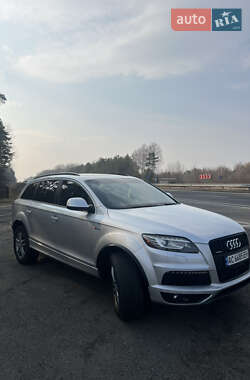Внедорожник / Кроссовер Audi Q7 2012 в 