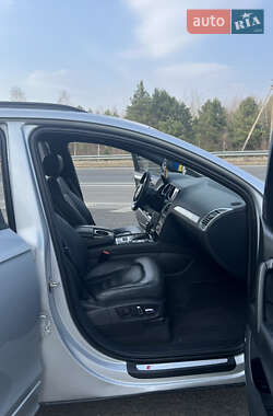 Внедорожник / Кроссовер Audi Q7 2012 в 