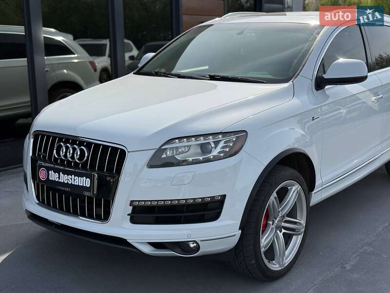 Внедорожник / Кроссовер Audi Q7 2015 в Ровно