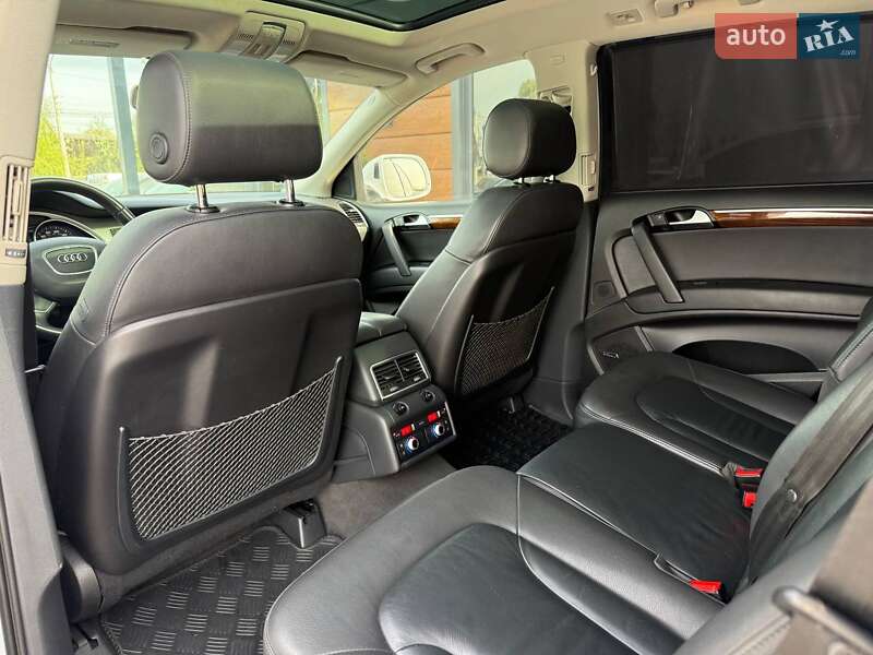 Внедорожник / Кроссовер Audi Q7 2015 в Ровно