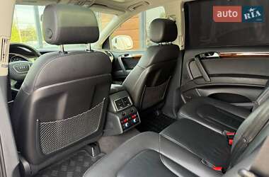 Внедорожник / Кроссовер Audi Q7 2015 в 