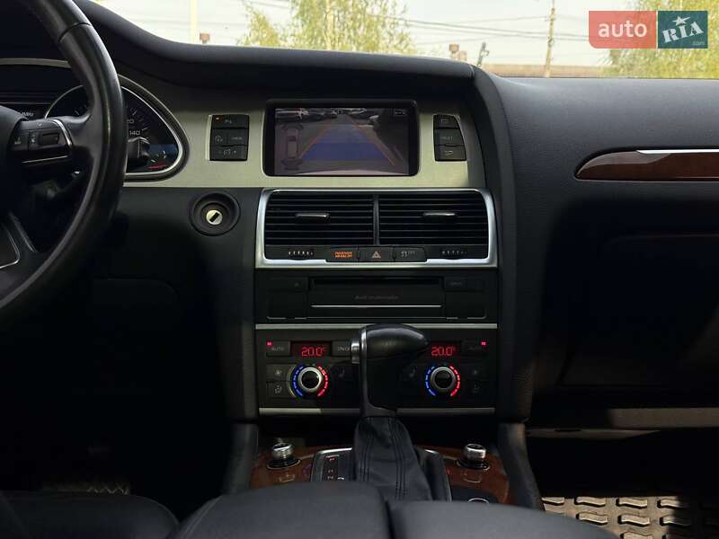 Внедорожник / Кроссовер Audi Q7 2015 в Ровно