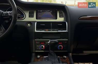 Внедорожник / Кроссовер Audi Q7 2015 в 