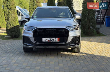 Внедорожник / Кроссовер Audi Q7 2020 в 