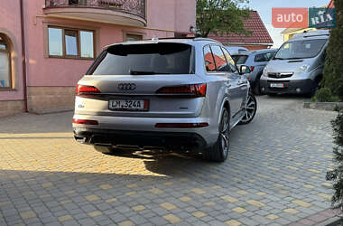 Внедорожник / Кроссовер Audi Q7 2020 в 