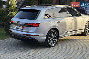 Внедорожник / Кроссовер Audi Q7 2020 в 