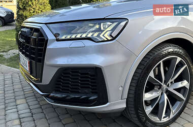 Внедорожник / Кроссовер Audi Q7 2020 в 