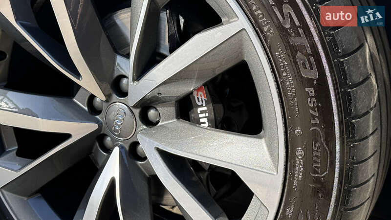 Позашляховик / Кросовер Audi Q7 2020 в Сваляві