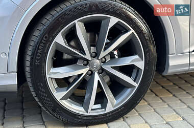 Внедорожник / Кроссовер Audi Q7 2020 в 
