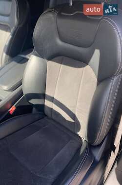 Позашляховик / Кросовер Audi Q7 2017 в 