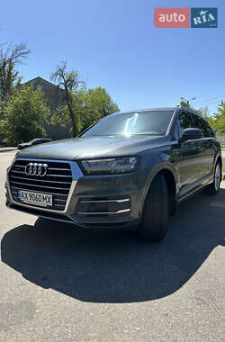 Внедорожник / Кроссовер Audi Q7 2015 в Харькове