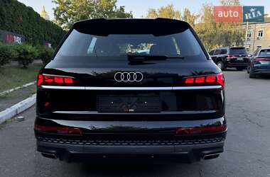 Внедорожник / Кроссовер Audi Q7 2024 в 