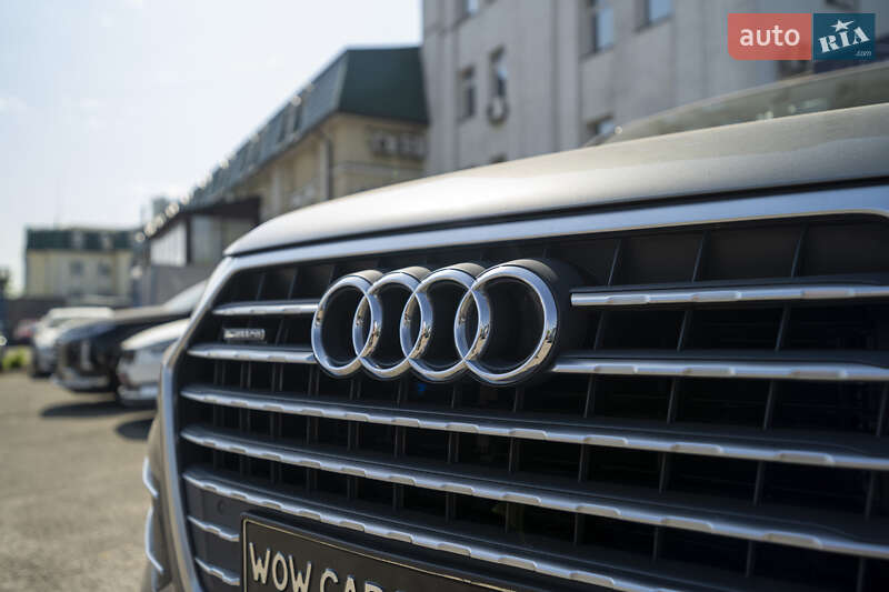 Внедорожник / Кроссовер Audi Q7 2016 в Киеве