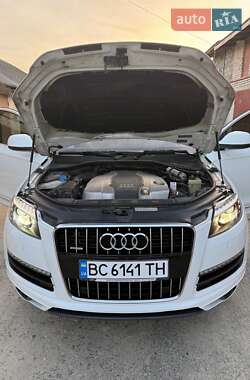 Внедорожник / Кроссовер Audi Q7 2013 в 