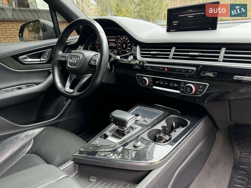 Внедорожник / Кроссовер Audi Q7 2016 в Львове