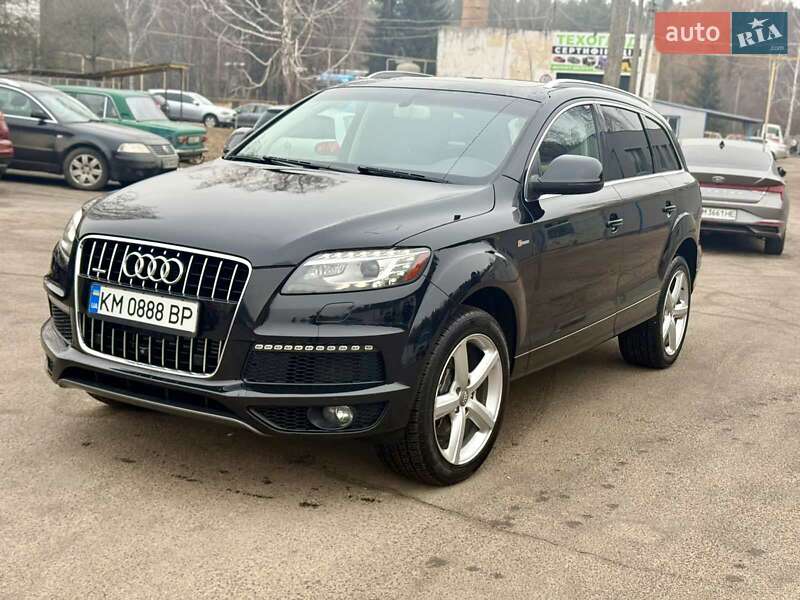 Внедорожник / Кроссовер Audi Q7 2014 в 
