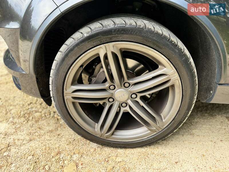 Позашляховик / Кросовер Audi Q7 2012 в Львові