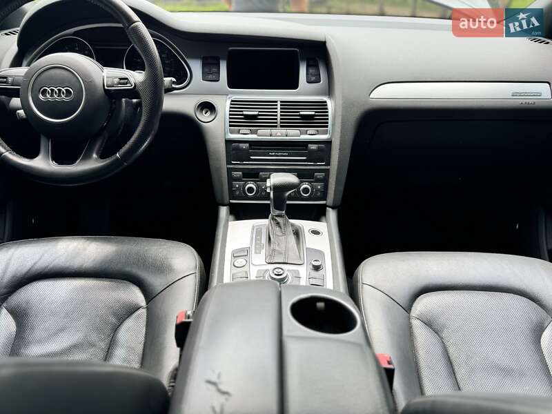 Позашляховик / Кросовер Audi Q7 2012 в Львові
