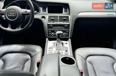 Внедорожник / Кроссовер Audi Q7 2012 в 