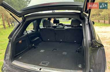 Внедорожник / Кроссовер Audi Q7 2012 в 