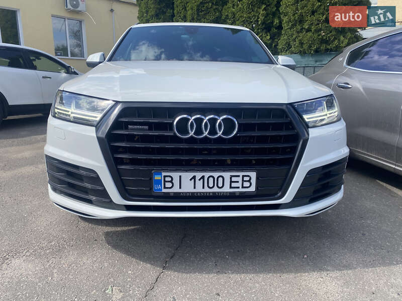 Внедорожник / Кроссовер Audi Q7 2017 в Полтаве