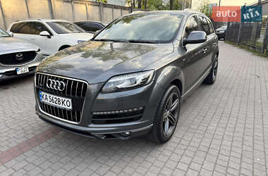 Внедорожник / Кроссовер Audi Q7 2011 в 