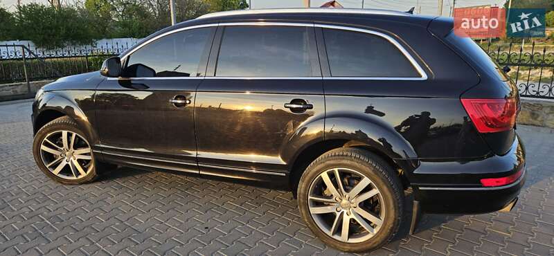 Внедорожник / Кроссовер Audi Q7 2015 в Тернополе