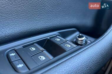 Внедорожник / Кроссовер Audi Q7 2016 в 