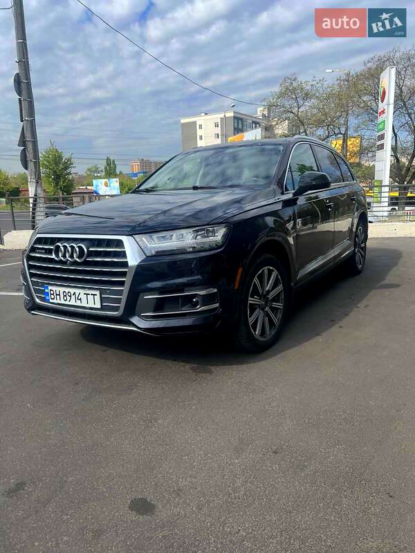 Audi Q7 2016