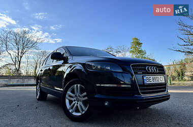 Внедорожник / Кроссовер Audi Q7 2006 в 
