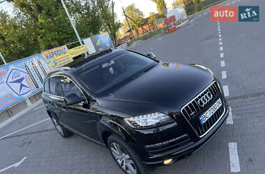 Внедорожник / Кроссовер Audi Q7 2013 в 