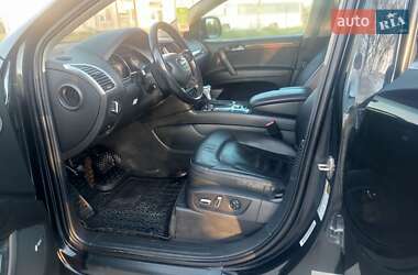 Внедорожник / Кроссовер Audi Q7 2012 в 