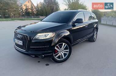 Внедорожник / Кроссовер Audi Q7 2012 в 