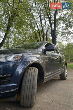 Внедорожник / Кроссовер Audi Q7 2013 в 