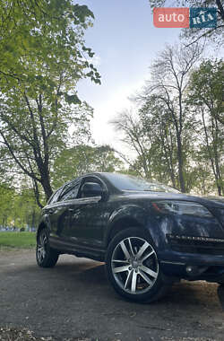 Audi Q7 2013