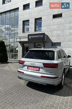 Внедорожник / Кроссовер Audi Q7 2018 в 