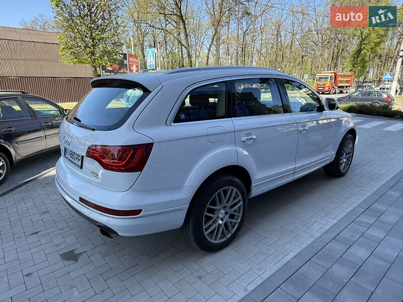 Позашляховик / Кросовер Audi Q7 2014 в Ірпені