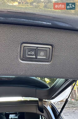 Внедорожник / Кроссовер Audi Q7 2020 в 