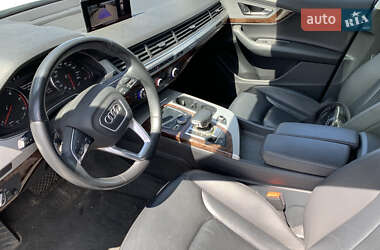 Внедорожник / Кроссовер Audi Q7 2018 в 