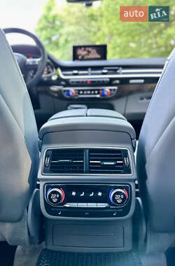 Внедорожник / Кроссовер Audi Q7 2016 в 