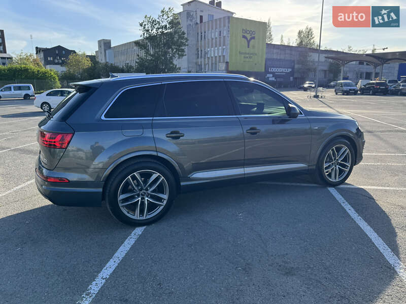Внедорожник / Кроссовер Audi Q7 2016 в Ивано-Франковске