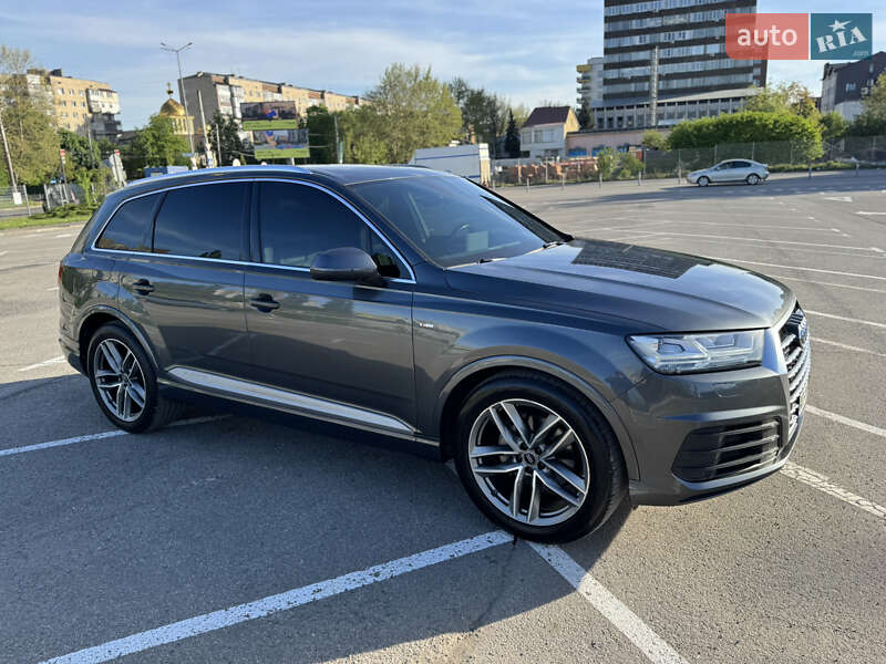 Внедорожник / Кроссовер Audi Q7 2016 в Ивано-Франковске