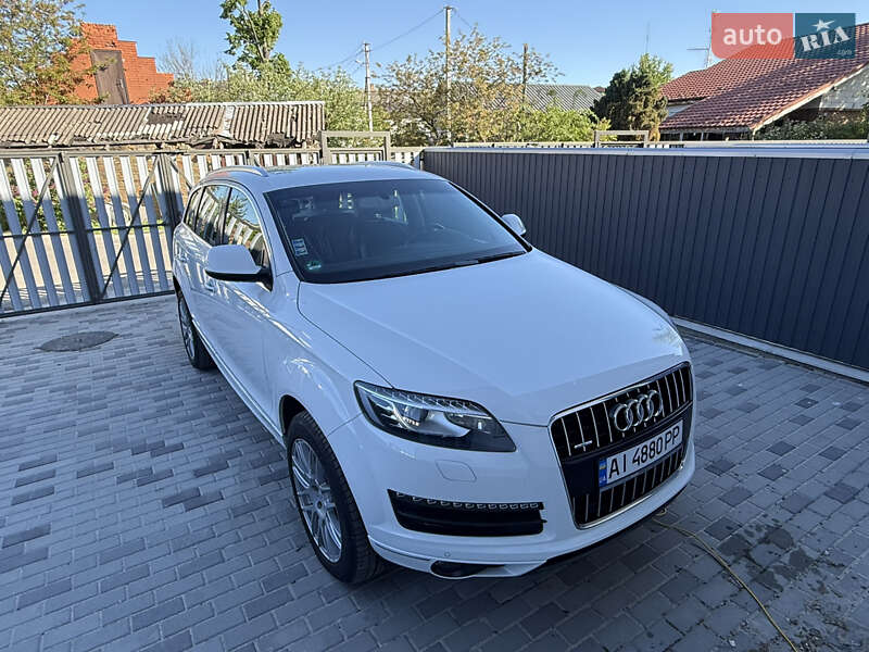 Позашляховик / Кросовер Audi Q7 2014 в Ірпені