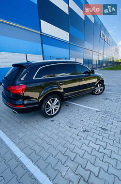 Внедорожник / Кроссовер Audi Q7 2012 в 